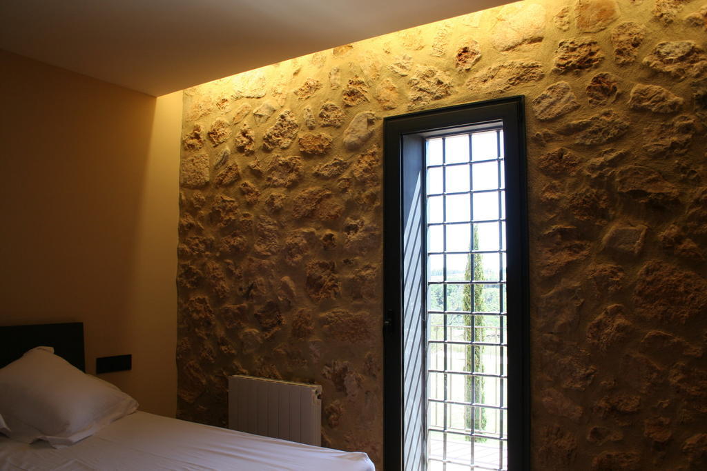 Hotel Mas Oliveres Pla de Palau Llers Habitación foto