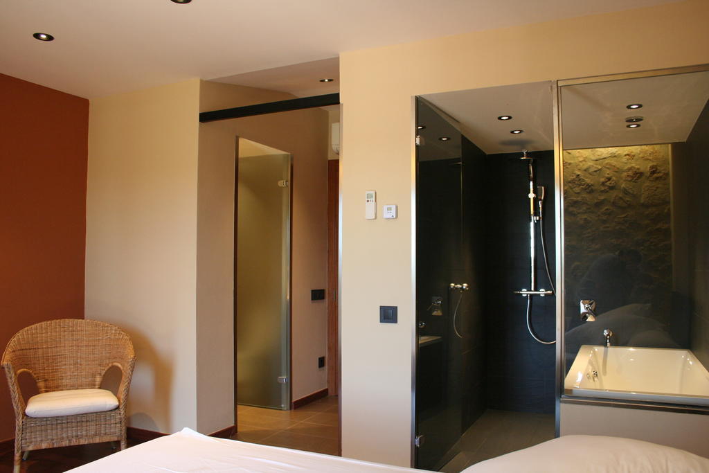 Hotel Mas Oliveres Pla de Palau Llers Habitación foto