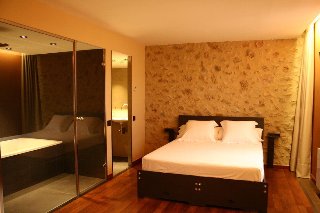 Hotel Mas Oliveres Pla de Palau Llers Habitación foto